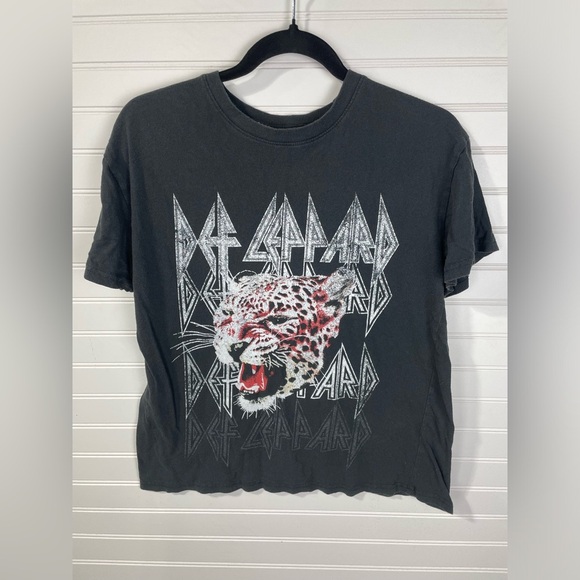 Def Leppard Tops - Def Leppard Band Black Tee Shirt Medium Women’s